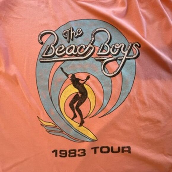 Daydreamer Beach Boys 1983 Boyfriend Band Tee Pink Short Sleeves One Size - Picture 7 of 9